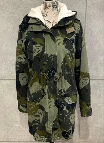 Desigual 카모플라주 보아 안감 모즈 코트 라이너 포함 40