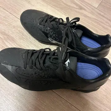 새상품급 겉만 살짝 신어본 26cm Mizuno 블랙 스파이크 슈즈