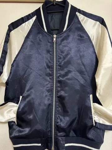 네이비 아이보리 새틴 점퍼