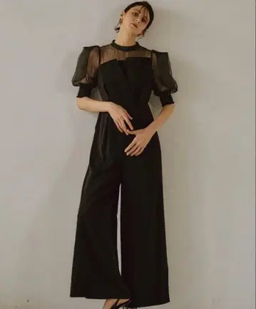 새상품 LE'RURE 불규칙 커터 콤비네존 릴루아