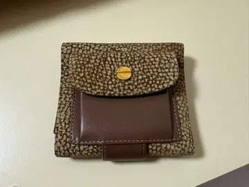 볼보네제 접이식 지갑