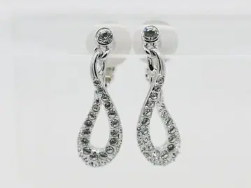 스와로브스키 SWAROVSKI 크리스탈 파베 귀찌 실버 계열