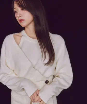 코코딜 택 포함 새상품 레이어드 스타일 아지메 니트 아이보리