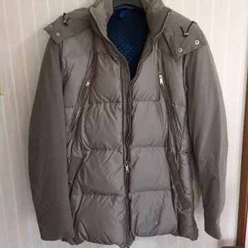 남성용 후드 부착 다운 자켓 M 사이즈