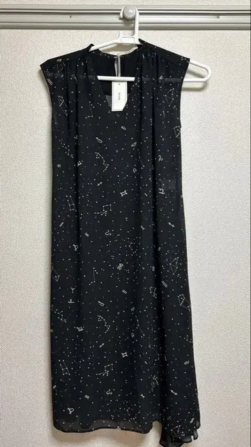 별자리 패턴 슬리브리스 롱 원피스