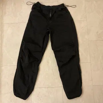 Bershka 파라슈트 팬츠 블랙