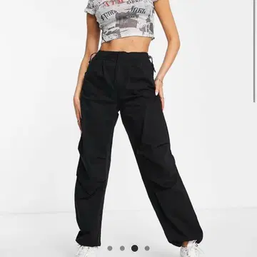 Bershka 파라슈트 팬츠 블랙 파라슈트 팬츠