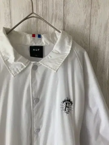 HUF 나일론 자켓 화이트 XL 사이즈