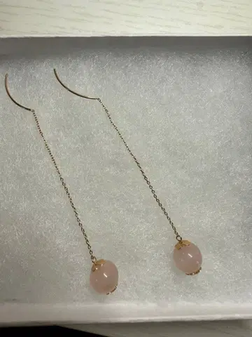 츠츠미 K10 로즈쿼츠 롱 체인 귀걸이