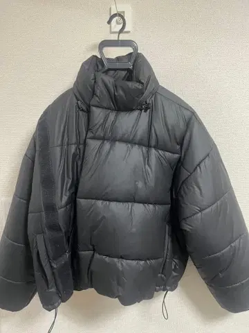 Y/PROJECT 블랙 다운 자켓 벨크로 퍼퍼 자켓