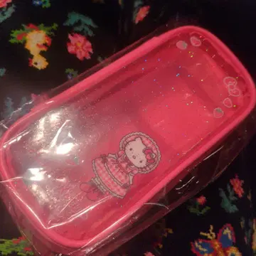 헬로키티 스타일업 파우치