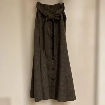 체크 무늬 롱 스커트 맥시 브라운 프론트 버튼 좌우 포켓