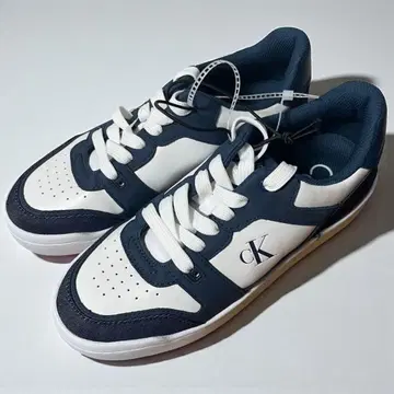 캘빈클라인 스니커즈 화이트 CK 로고 원 포인트 27.5cm