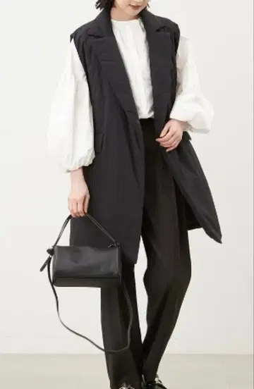 미라 오웬 완판 인기 패디드 베스트 다운 정가 18,700엔