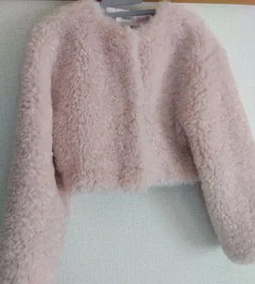 SNIDEL 인기 숏 기장 보아 아우터