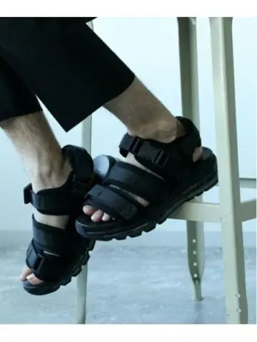 HARE 블랙 스포츠 샌들 조정 가능