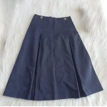 새상품급 Drawer 드로어 네이비 플레어 스커트 안감 실크 36