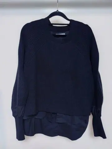 새상품급 블랙 도킹 니트 긴팔 레이어드