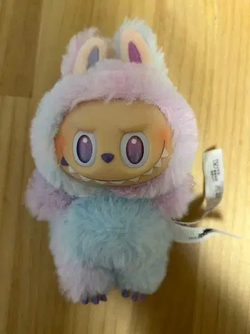 러브브 loyalty happiness serenity