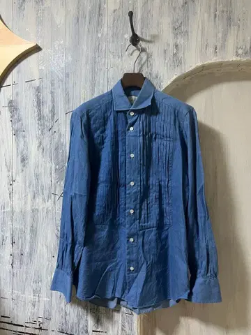 AVINO 블루 플리츠 긴팔 셔츠