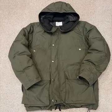 어반 리서치 다운 코트 카키 사이즈 38