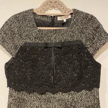 슈퍼 뷰티 트위드 반팔 원피스 블랙과 그레이