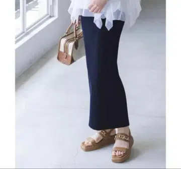 NOBLE 골지 타이트 스커트 네이비