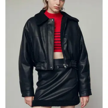 EMODA 인조 가죽 보아 스커트