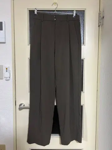 COS 다크 브라운 슬랙스 울