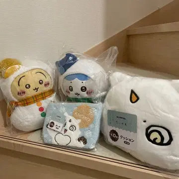 애니마이 복권 하치와레 토끼 봉제 인형 아노코 쿠션 파우치 B C