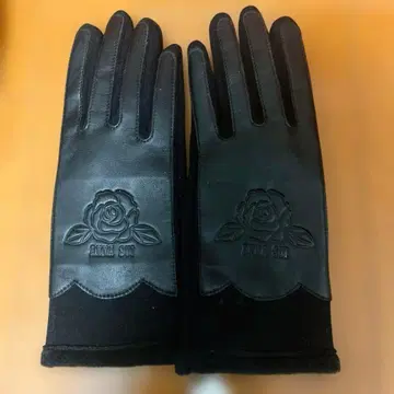 ANNA SUI 안나수이 스마트폰 대응 블랙 장갑 핑크 하트 자수 부착