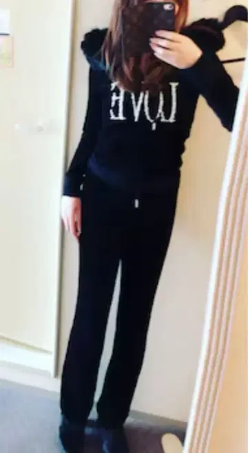 미사용 새상품 Rady 퍼 달린 Love 비쥬 셋업 사이즈 S