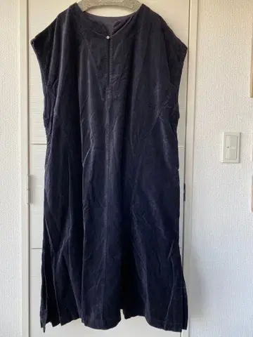 네스트로브 프렌치 슬리브 원피스