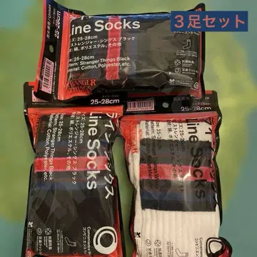 훼미리마트 Netflix 기묘한 이야기 라인 양말 세트