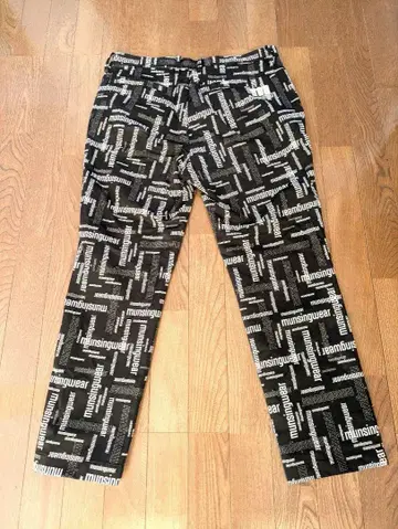 munsingwear 로고 프린트 팬츠