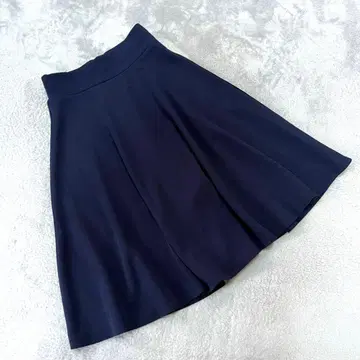 새상품급 [] (M) 플레어 스커트 네이비 허리밴딩