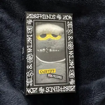 CASETiFY 한정판 ZOA 봉제 인형 키링