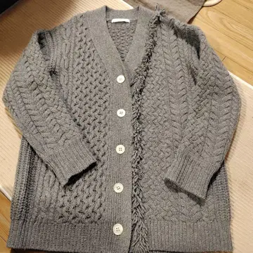 NEU JOURNAL STANDARD 그레이 가디건