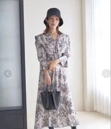 SNIDEL 빅 칼라 클래시컬 프린트 원피스 WEB 한정판