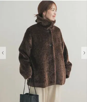 도어즈 택 포함 새상품 코쿤 실루엣 보아 코트 어반 리서치