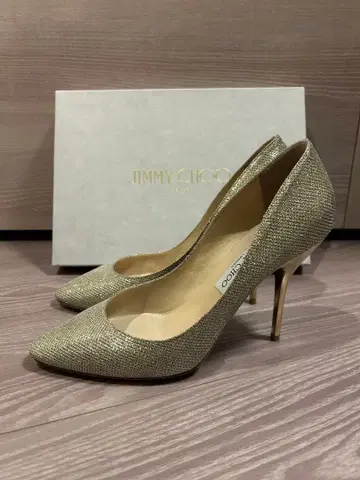 JIMMY CHOO 골드 하이힐