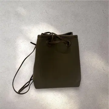 [새상품급] URBAN RESEARCH DOORS 올리브 복조리 핸드백