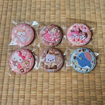 산리오 캐릭터즈 자수 캔뱃지 6개 세트