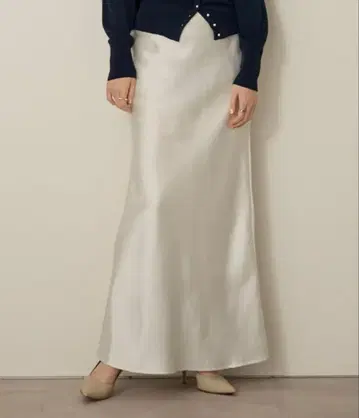 [미사용 새상품] ur's 새틴 머메이드 맥시 스커트 S 사이즈