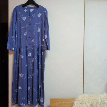 마드모아젤 논논 연보라색 버튼 달린 A라인 원피스 긴팔