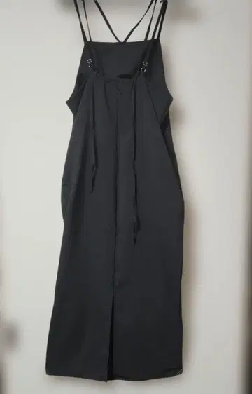 12월까지 세일 중! 새상품급 블랙 고급 사이드 셔링 롱 원피스