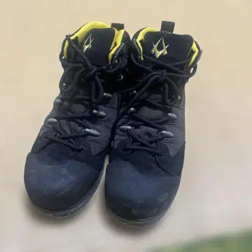 다이와 펠트 스파이크 슈즈