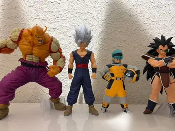 드래곤볼 피규어 4개 묶음 판매 12월 16일까지의 가격