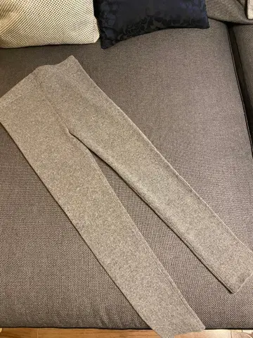 새상품급 evam eva 캐시미어 100% 그레이 리브 레깅스