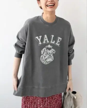 저널 스탠다드 리룸 제품명 칼리지 슬릿 맨투맨 그레이